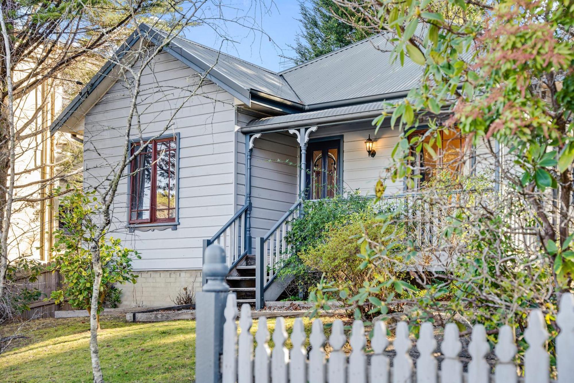 Whispering Pines Cottages Wentworth Falls Eksteriør billede