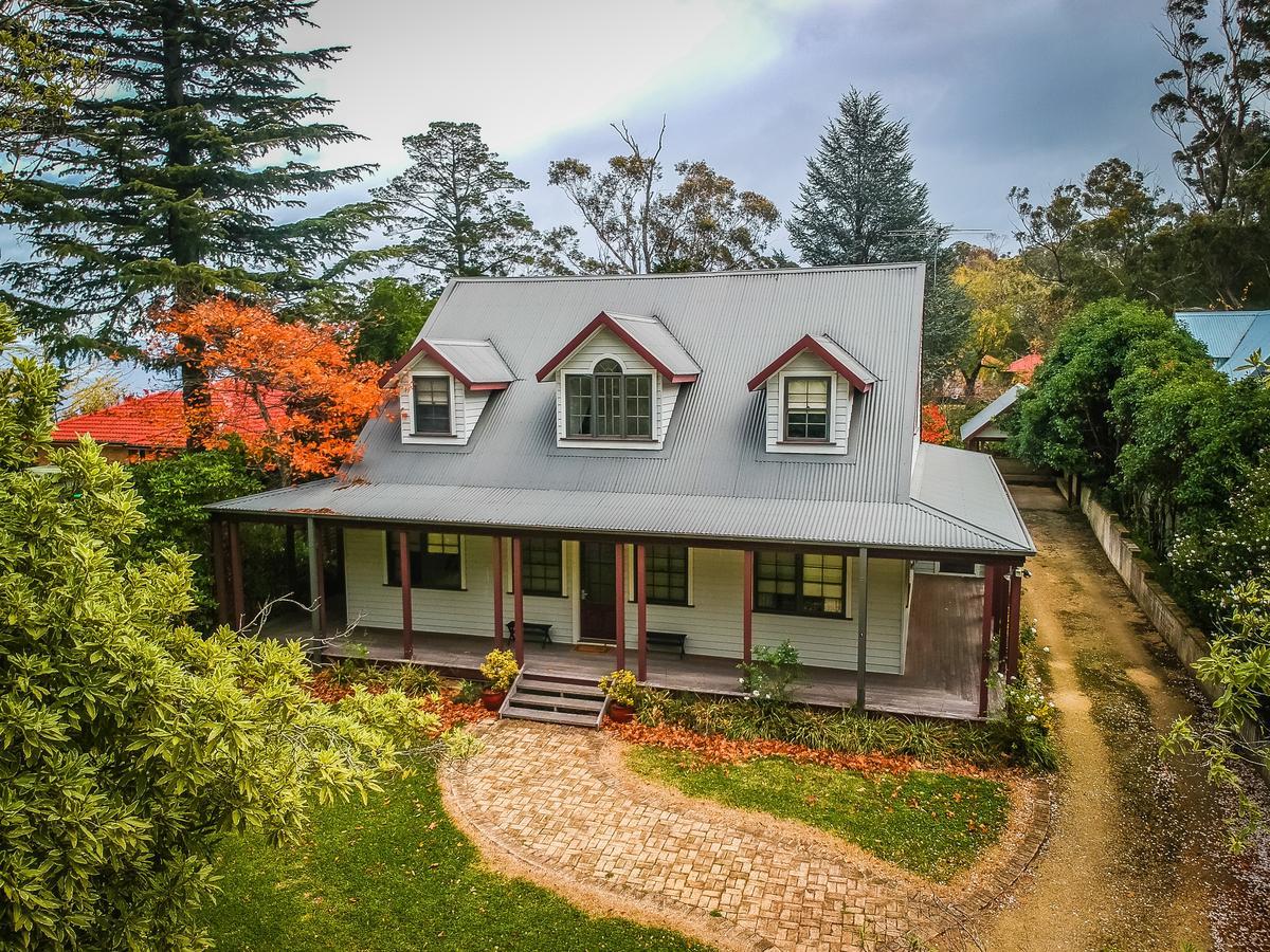 Whispering Pines Cottages Wentworth Falls Eksteriør billede